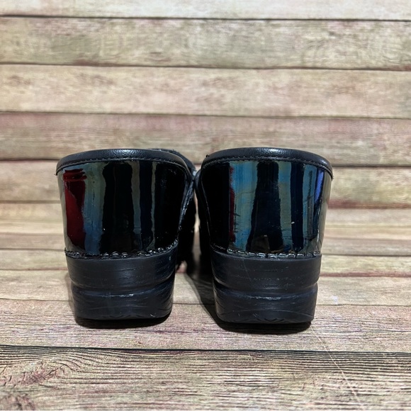 Dansko Fluorescent Nursing Clogs - Picture 5 of 8